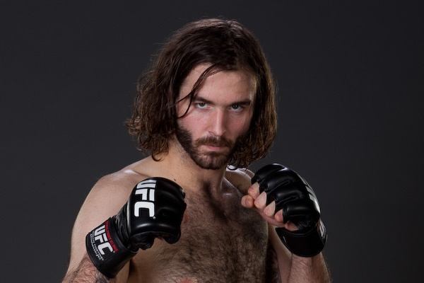 McKenzie: “Se perder para Vagner Rocha não mereço ficar no alto nível” O norte-americano Cody McKenzie enfrenta o brasileiro Vagner Rocha no UFC Fight Night 25, evento que acontece neste sábado (17), em Nova Orleans, nos Estados Unidos. Vindo de derrota quando...