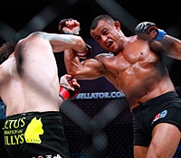 O Brasil tem dois representantes nas semifinais do GP de pesos penas do Bellator. Na primeira fase do torneio, realizada nesta sexta-feira (10), na edição de número 60 do evento,...