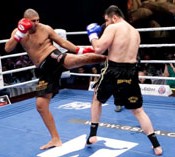 Anderson Bradock encara Badr Hari na volta do K-1 Após muitas negociações e um ano de especulações, o K-1 finalmente volta ao cenário mundial. Considerado o maior evento de trocação do mundo, cinco etapas foram definidas para 2012 e...