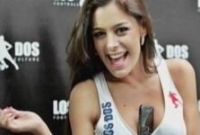 A bela Larissa Riquelme foi a musa da Copa do Mundo de Futebol, em 2010, mas a paraguaia a parece ter trocado de esporte. A modelo foi anunciada como ring girl da...