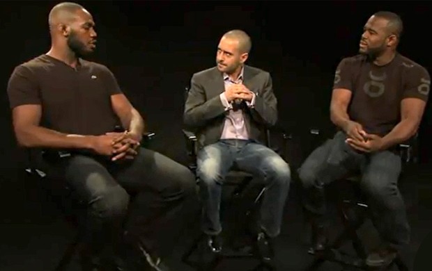 O combate entre Jon Jones e Rashad Evans, válido pelo cinturão dos meio-pesados do UFC, está a cada dia mais recheado de polêmicas. Os norte-americanos, que já foram companheiros de...