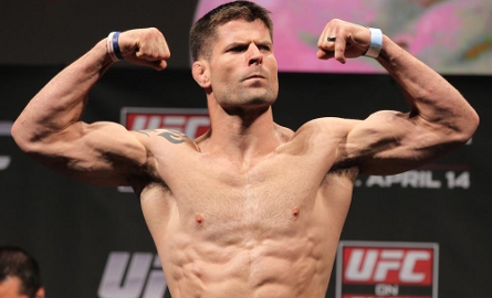 Conhecido pelos punhos poderosos, Brian Stann coleciona vitórias por nocaute na carreira. No último sábado, no UFC On FUEL TV 2, o italiano Alessio Sakara engrossou a lista de vítimas...