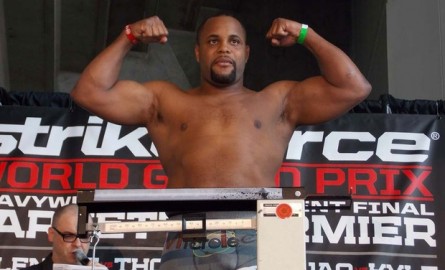 Em um GP com Fedor, Barnett, Werdum, Overeem e Pezão. o grande campeão do torneio foi o desconhecido Daniel Cormier. O norte-americano, que começou a disputa como reserva, chegou a...