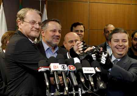 Dirigente garante ingressos mais baratos para UFC em Belo Horizonte Após acertar o acordo para a realização do UFC 147, em Belo Horizonte, Marshall Zelaznik, Diretor de Desenvolvimento Internacional do Ultimate, relevou que as entradas para o evento no dia...