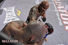 Maiquel Falcão conquista GP do Bellator Depois do sufoco na pesagem, nesta quinta-feira, Maiquel Falcão deu a volta por cima e um dia depois e conquistou o GP de pesos médios do Bellator. Em ação na...