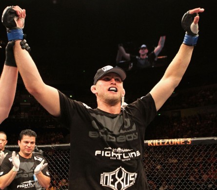 Uma vitória separa Alexander Gustafsson da disputa do cinturão dos meio-pesados. Foto: Josh Hedges/UFC