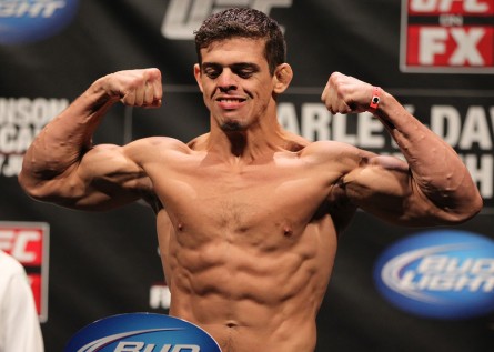 Cearense Caio Magalhães (foto) vai lutar em casa contra Karlos Vemola. Foto: Josh Hedges (UFC)