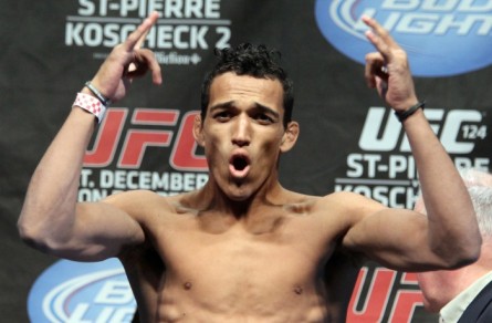 C. do Bronxs renovou seu contrato com o UFC. Foto: Josh Hedges/UFC