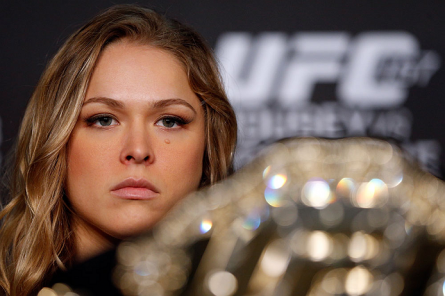 Como era de se esperar, Ronda Rousey aparece no topo do novo ranking feminino do UFC. Foto: Josh Hedges/UFC