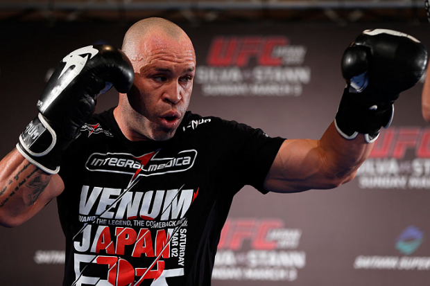 W. Silva (foto) espera se livrar de banimento. Foto: Josh Hedges/UFC