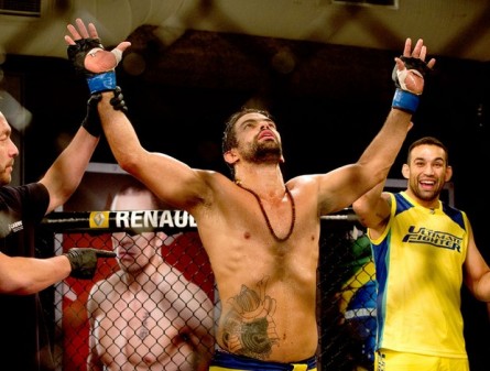 Y. Cabral vence D. Viera no TUF Brasil 2. Foto: Divulgação/UFC