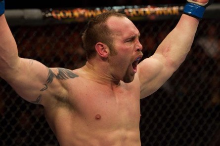 Aos 38 anos, Shane Carwin abandona o MMA profissional. Foto: Josh Hedges/UFC