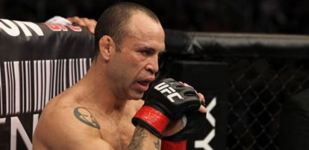 Silva (foto) enfrenta Sonnen em julho. Foto: Divulgação/UFC