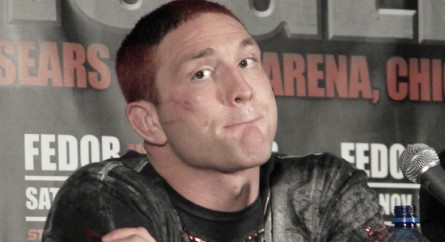 Ex-lutador culpa Dana por Nova York banir o MMA: 'Ele bloqueia a união de lutadores'