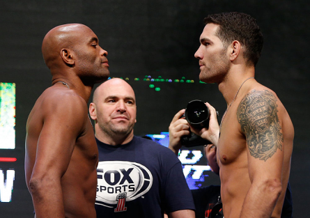 A. Silva (esq.) vs C. Weidman (dir.) já é uma das revanches mais aguardadas do UFC. Foto: Josh Hedges/UFC