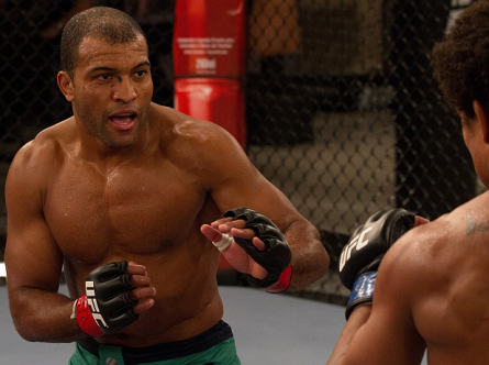 C. Foguete (foto) faz contra Felipe a luta principal do WOCS 28. Foto: Luiz Pires Dias/UFC