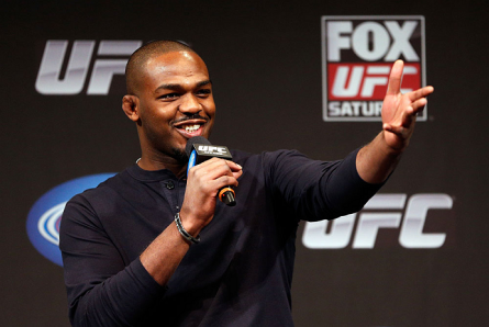 J.Jones (foto) pode ser o próximo lutador de MMA a investir na carreira no cinema. Foto: Josh Hedges/UFC