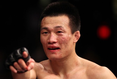 Zumbi Coreano (foto) deve ficar de molho por 12 meses. Foto: Josh Hedges/UFC