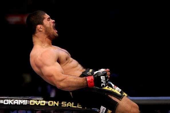 Toquinho (foto) ficará sem lutar até 2017. Foto: Divulgação/UFC