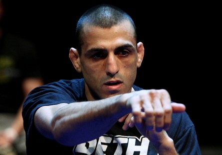 G. Sotiropoulos (foto) foi demitido pelo Ultimate juntamente com R. Sexton e A.Sakara. Foto: Josh Hedges/UFC