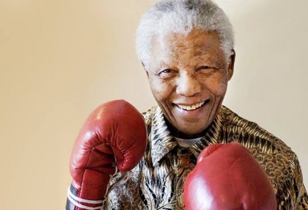 Nelson Mandela praticou boxe em sua juventude. Foto: Divulgação/AP