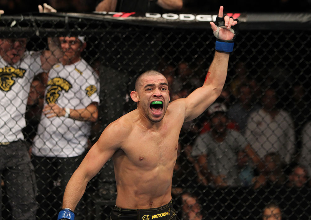 Barão (foto) derrotou Faber logo no primeiro round no UFC 169. Foto: Josh Hedges/UFC