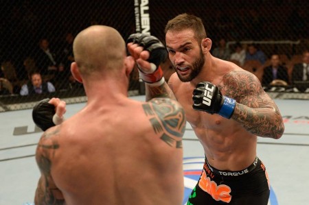 Bomba (dir.) foi derrotado no UFC 175. Foto: Divulgação/UFC