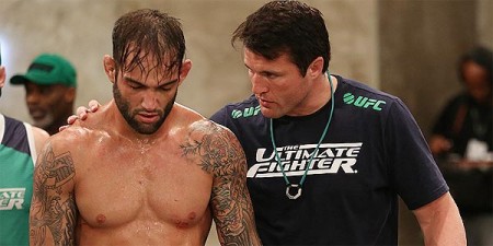 Bomba (esq.) ouve conselhos de Sonnen no TUF. Foto: Luiz Pires Dias/UFC
