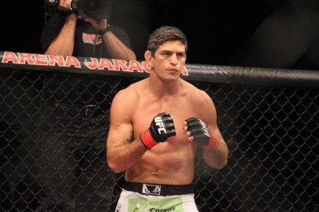 Com sete derrotas nas últimas nove lutas, Paulo Thiago é demitido do UFC