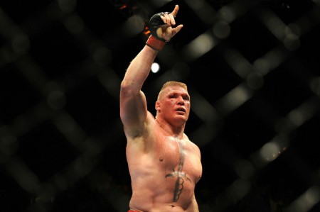 Ex campeão dos pesados, Brock Lesnar pode voltar ao UFC em 2015