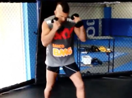 VÍDEO: Belfort segue treinando firme após adiamento de luta contra Weidman