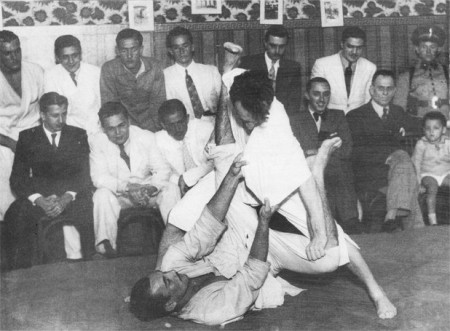 ESPECIAL GRACIES: Sede do treino do UFC, Maracanã foi palco de noite história há 63 anos