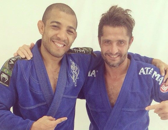 Aldo (esq.) e Lizarazu (dir.) treinaram jiu-jitsu. Foto: Reprodução/Facebook