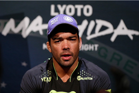 L. Machida (foto) volta ao octógono em dezembro. Foto: Josh Hedges/UFC