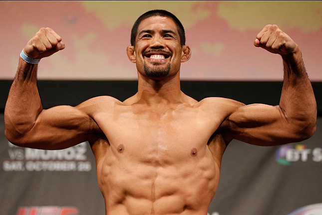 M. Muñoz (foto) é profissional no MMA desde 2007. Foto: Josh Hedges/UFC