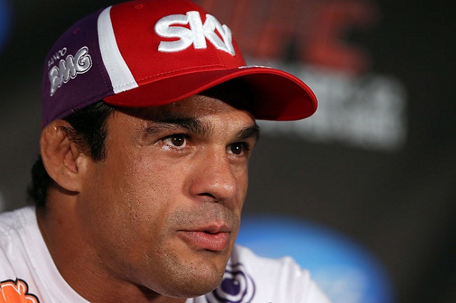 Vitor (foto) completou 38 anos no último dia 1º de abril. Foto: Josh Hedges/UFC