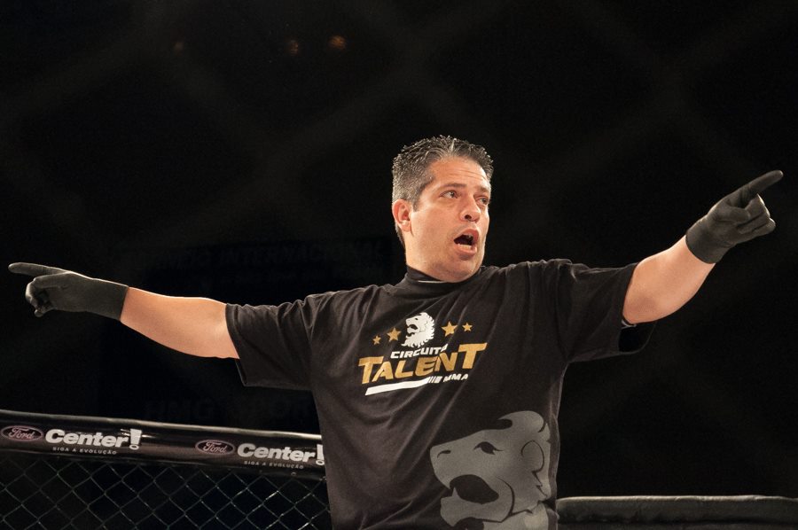 Flavio Almendra é árbitro de MMA profissional desde 1997. Foto: Divulgação/Circuito Talent