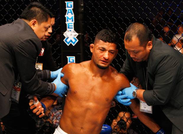 D. Lima se recupera do nocaute no UFC Fight Night 65. Foto: UFC