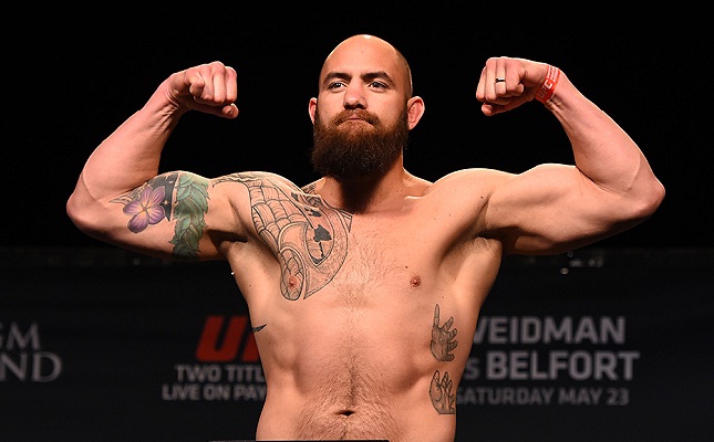 T. Browne é atualmente o quinto colocado no ranking do UFC. Foto: Josh Hedges/UFC