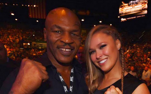 Tyson (esq) fez muitos elogios a Rousey (dir). Foto: Divulgação
