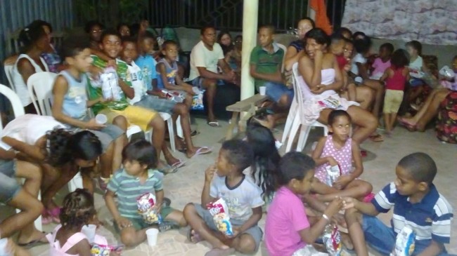 Mãe de Massaranduba promoveu festa para as crianças no Piauí. Foto: Divulgação/UFC