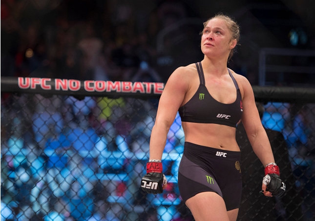 Ronda (foto) perdeu sua invencibilidade em seu combate mais recente. Foto: Jeff Bottari/UFC