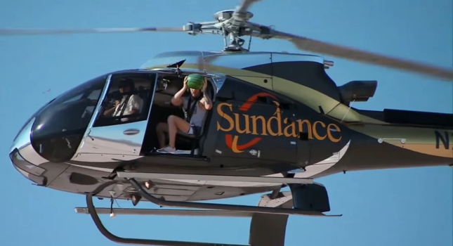 McGregor arremessa sua melancia do helicóptero no Desafio dos Técnicos. Foto: Reprodução