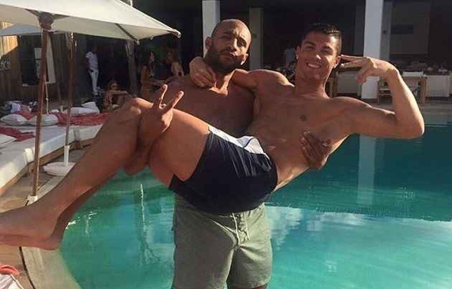 Hari e Ronaldo: amizade levantou suspeitas dos sites de fofocas. Foto: Reprodução