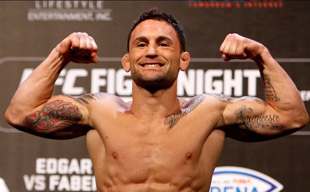 F. Edgar (foto) pode descer para os galos. Foto: Josh Hedges/UFC