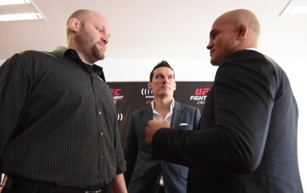 Rothwell (left) and Cigano (right), face to face for the first time. Photo: Reproduction