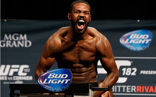 J. Jones (foto) fará a luta principal do UFC 197. Foto: Josh Hedges/UFC