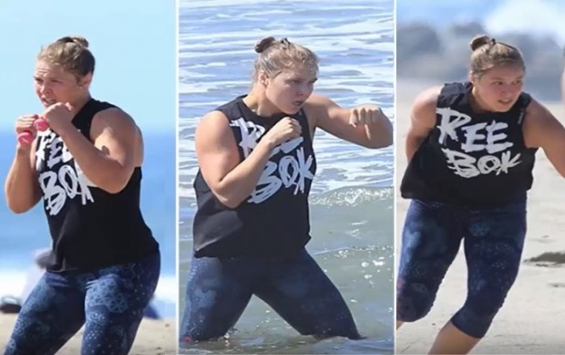 Ronda fez treino físico na praia. Foto: Reprodução