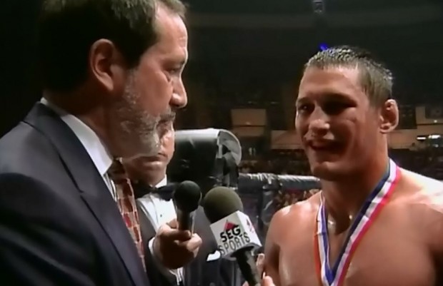 Meyrowitz (esq.) com D. Henderson nos primeiros UFCs. Foto: Divulgação