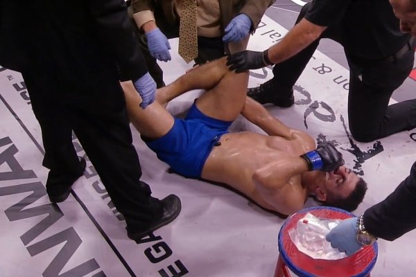 D. Dragon sofreu a lesão na perna parecida com a sofrida por Anderson Silva